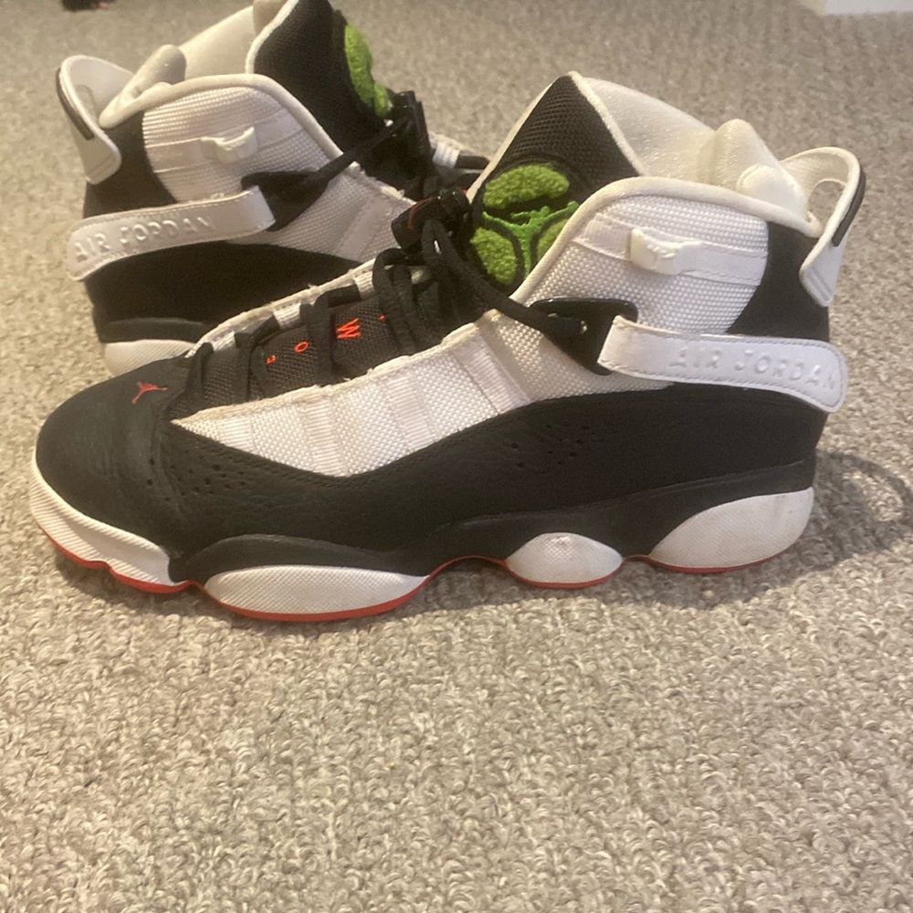 Only worn once.They are a size 6 and they are called Jordan 6 rings